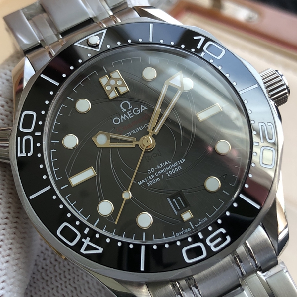 オメガ時計内部構造